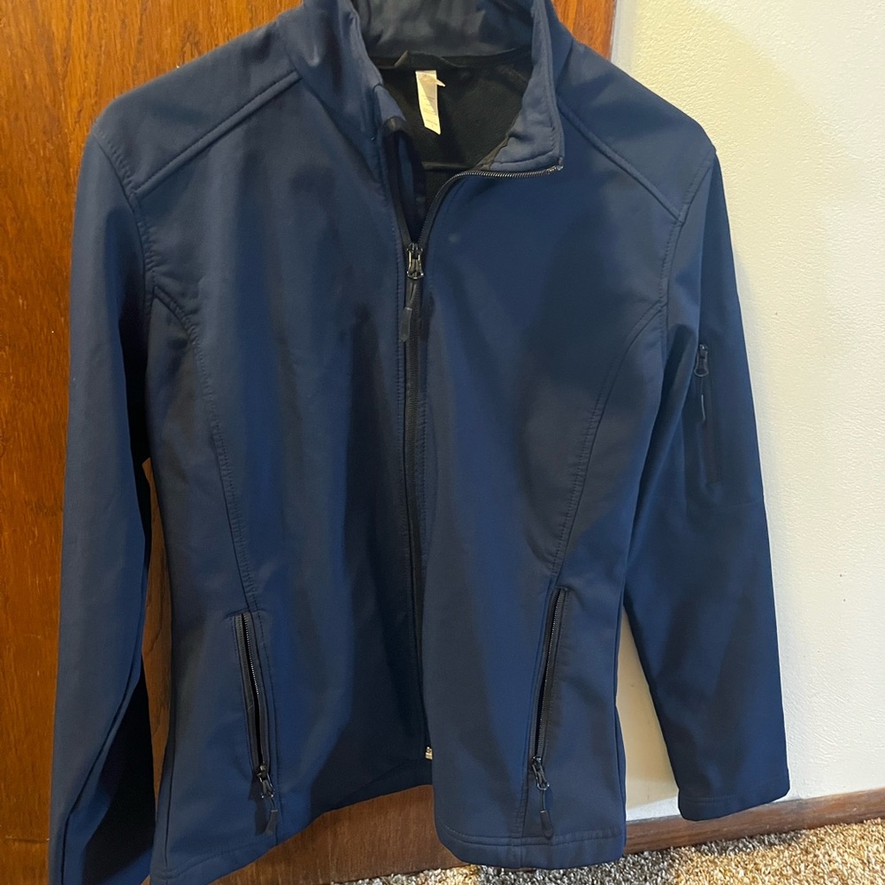 Blue Utility Jacket with Water-Resistant Material and Fitted Silhouette